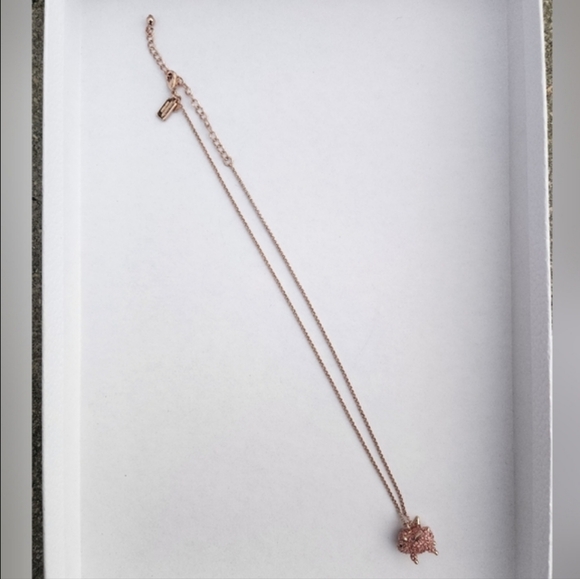 Flying Pink Piggy Necklace - Picture 12 of 16